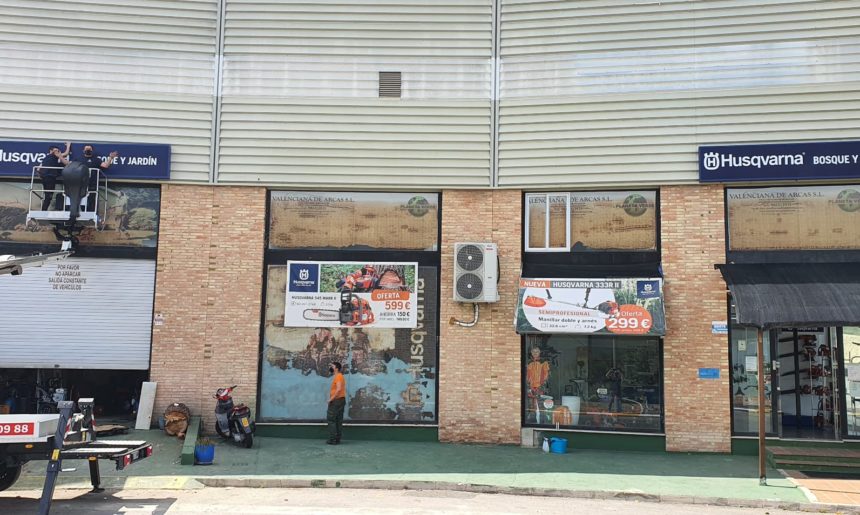 ¡Estrenamos cartel en Husqvarna-Serlico!